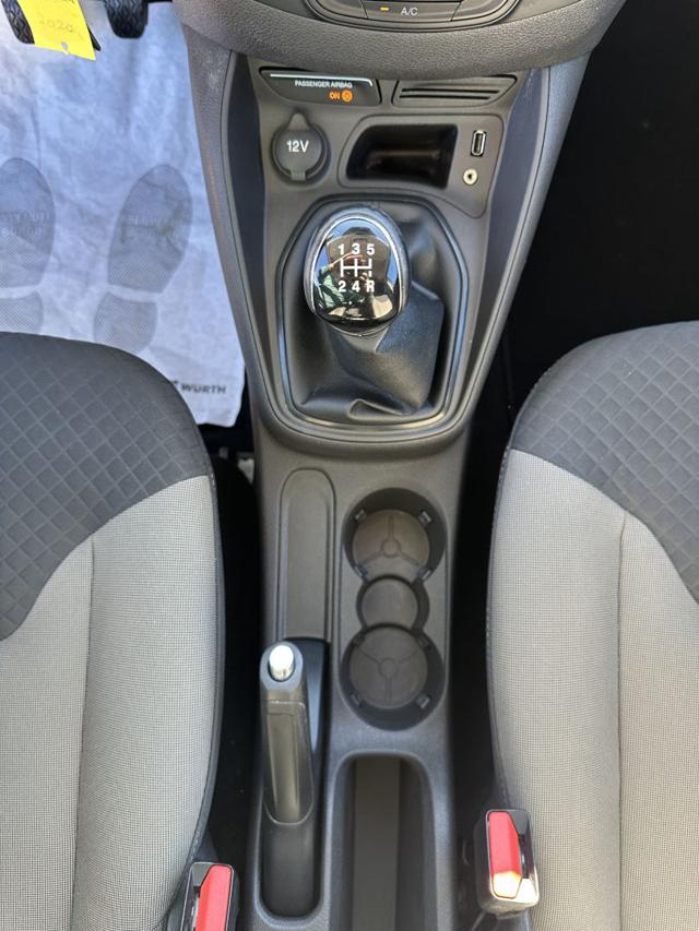 FORD Tourneo Courier usata, con Climatizzatore