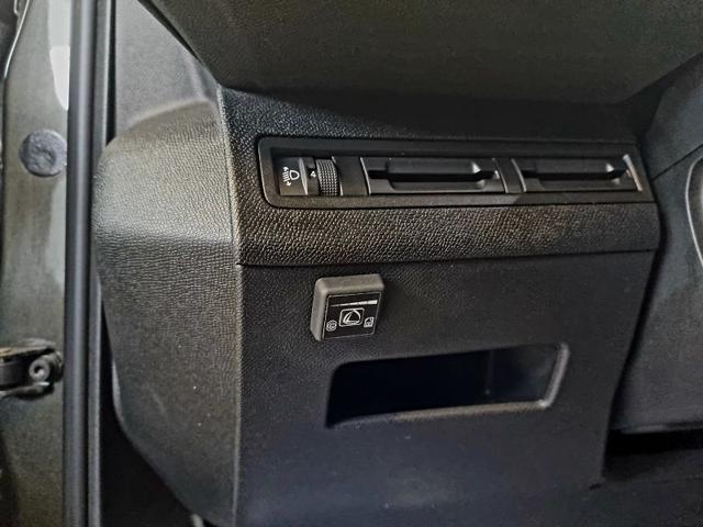 PEUGEOT 3008 usata, con Boardcomputer