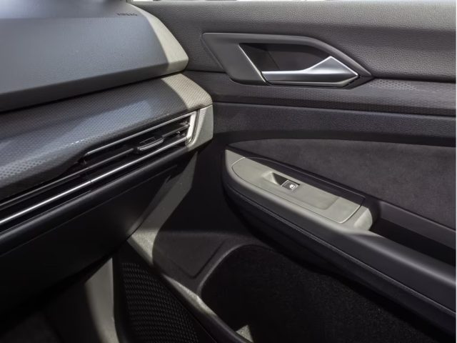 VOLKSWAGEN Golf usata, con Servosterzo
