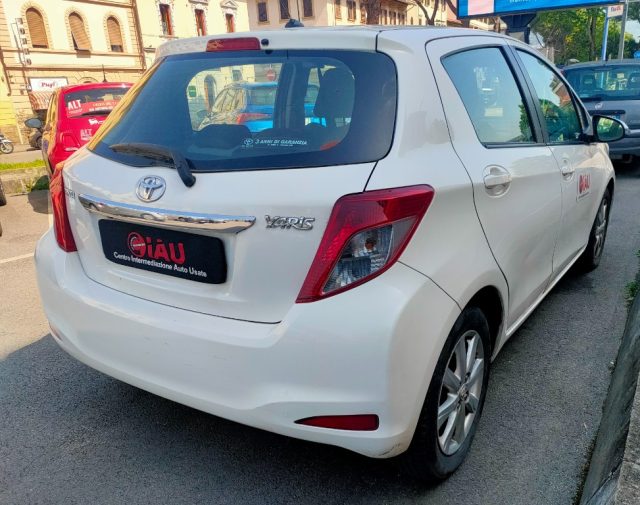 TOYOTA Yaris usata, con Cerchi in lega