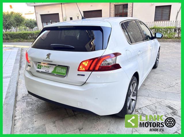 PEUGEOT 308 usata, con Boardcomputer