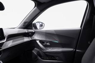 PEUGEOT 2008 usata, con Luci diurne LED