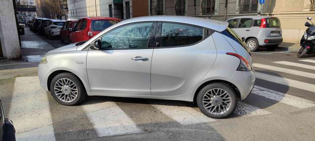 LANCIA Ypsilon usata, con Airbag