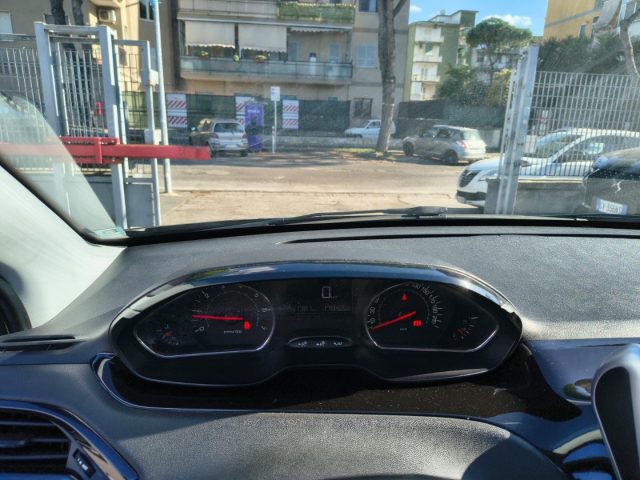 PEUGEOT 208 usata, con Controllo automatico clima
