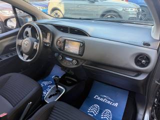 TOYOTA Yaris usata, con Sistema di navigazione