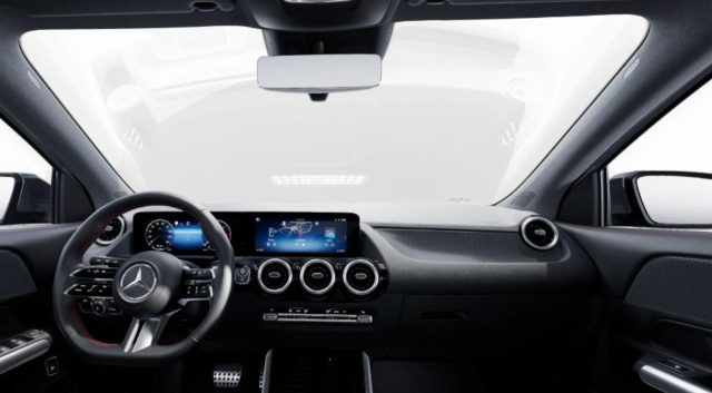 MERCEDES-BENZ GLA 200 usata, con Cerchi in lega