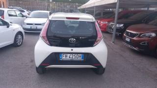 TOYOTA Aygo usata, con Autoradio