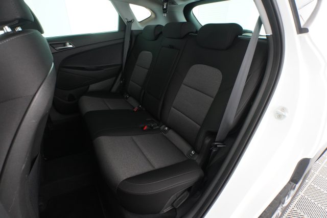HYUNDAI Tucson usata 9