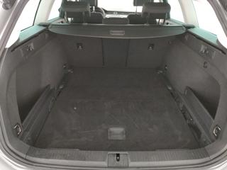 VOLKSWAGEN Passat Variant usata, con Volante in pelle