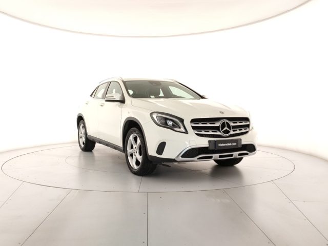 MERCEDES-BENZ GLA 180 usata, con Climatizzatore