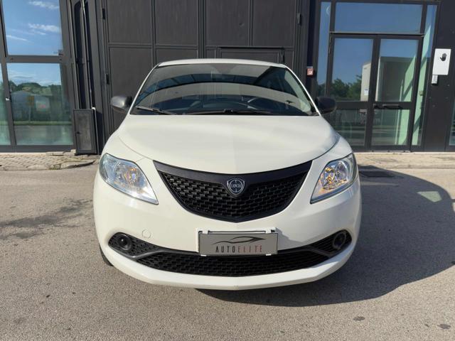 LANCIA Ypsilon usata, con Airbag