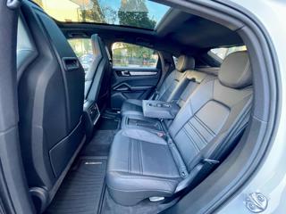 PORSCHE Cayenne usata, con Sedile posteriore sdoppiato