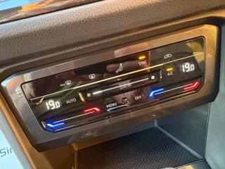 VOLKSWAGEN Tiguan usata, con USB
