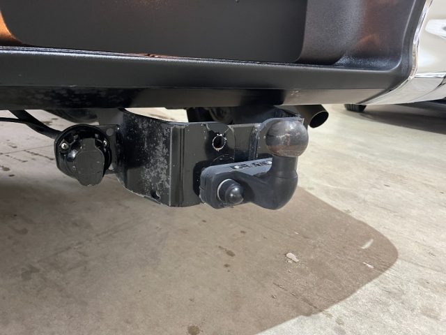 TOYOTA Hilux usata, con Cerchi in lega