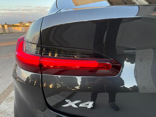 BMW X4 usata, con Sensori di parcheggio anteriori