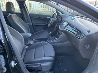 OPEL Astra usata, con Controllo trazione