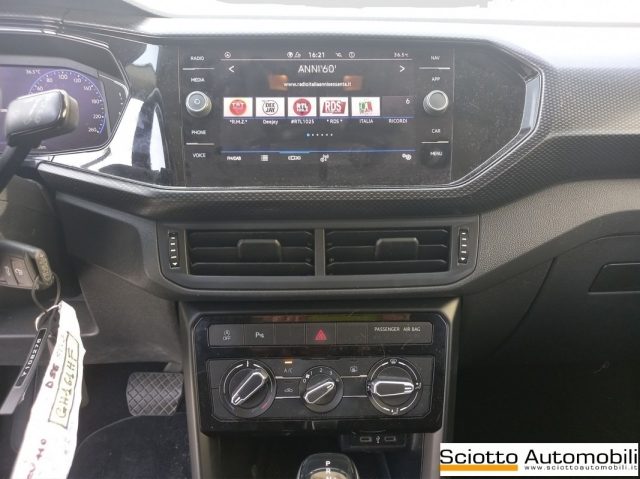 VOLKSWAGEN T-Cross usata, con Autoradio digitale