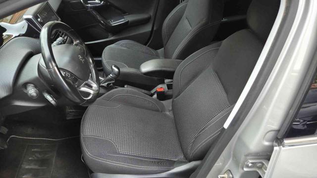 PEUGEOT 208 usata, con Boardcomputer