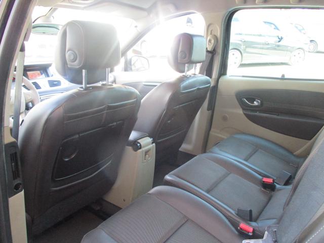 RENAULT Scenic usata 21