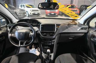 PEUGEOT 208 usata, con Controllo automatico clima