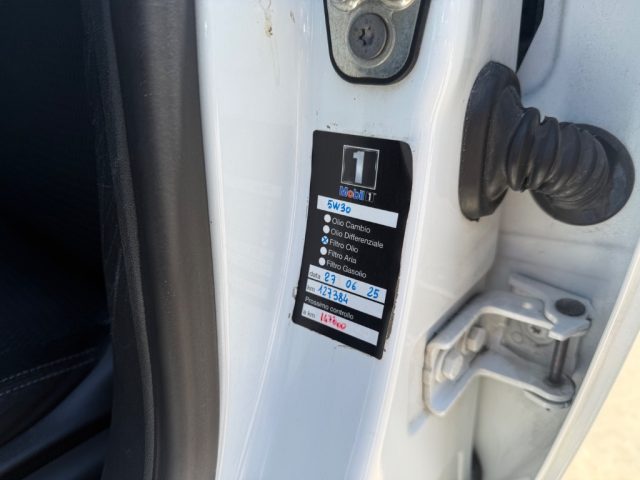 PEUGEOT 208 usata, con Bluetooth