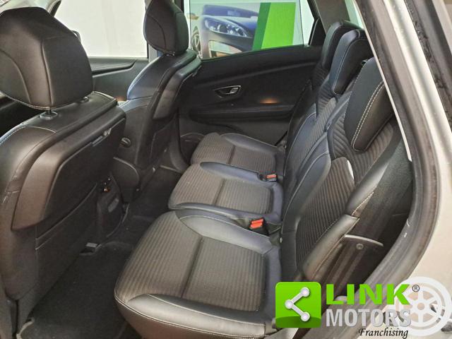 RENAULT Scenic usata, con Sedile posteriore sdoppiato