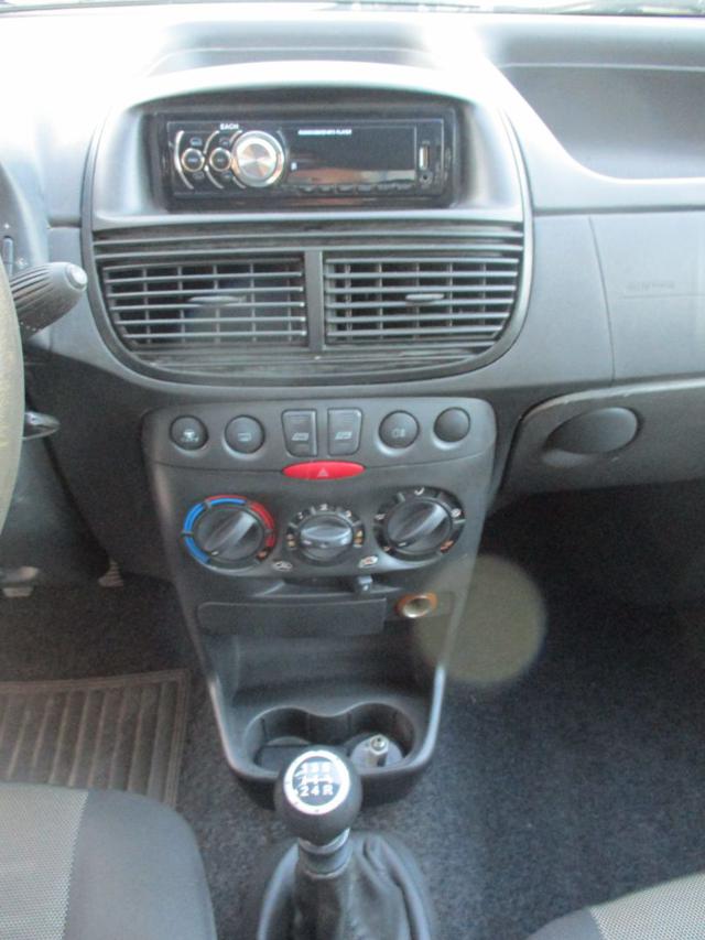 FIAT Punto usata 9