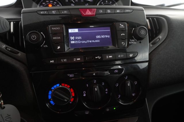 LANCIA Ypsilon usata 15