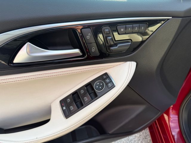 INFINITI Q30 usata, con Controllo trazione