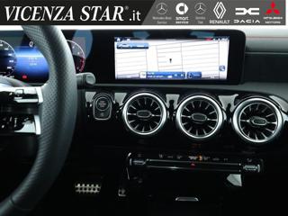 MERCEDES-BENZ CLA 200 usata, con Controllo automatico clima