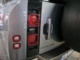 LAND ROVER Defender usata, con Sensore di luce