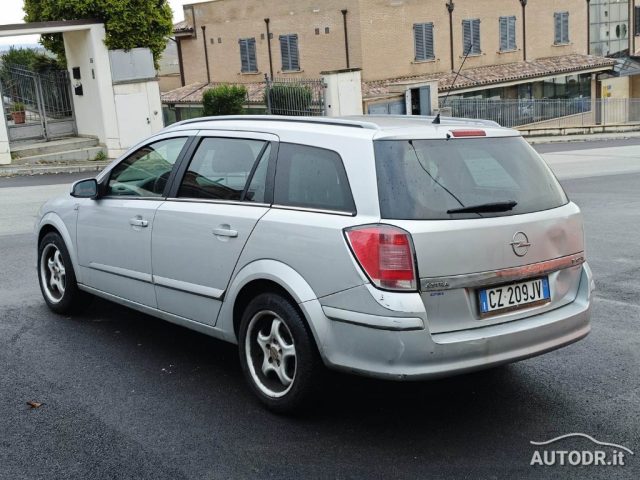 OPEL Astra usata, con Airbag laterali