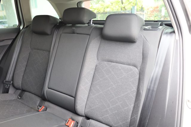 VOLKSWAGEN Golf Variant usata 88
