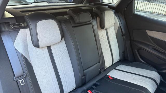 PEUGEOT 3008 usata, con Interni in pelle