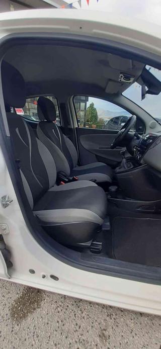 LANCIA Ypsilon usata 24