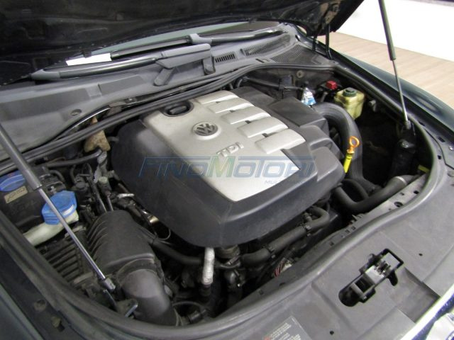 VOLKSWAGEN Touareg usata, con Fendinebbia