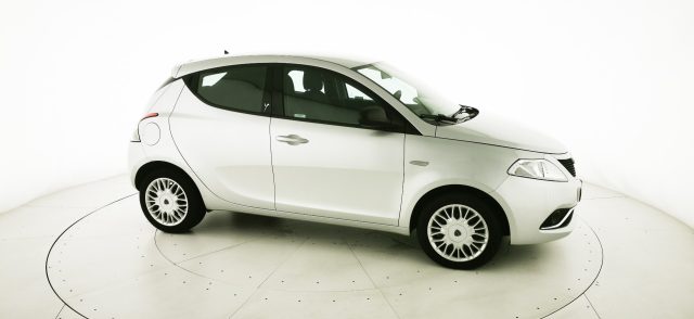 LANCIA Ypsilon usata 23