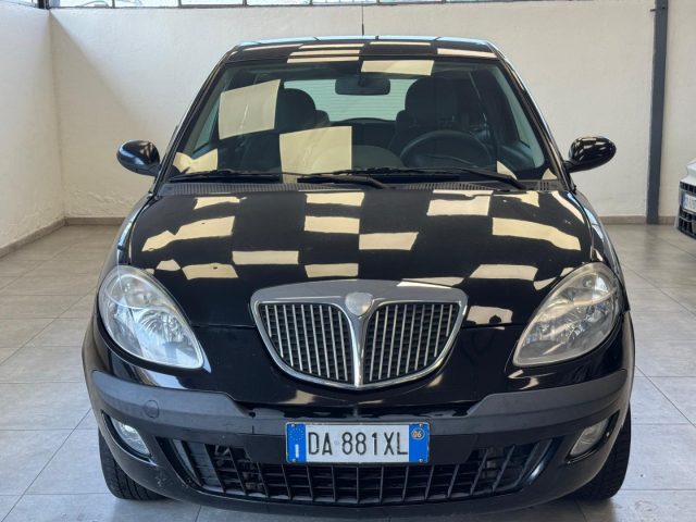 LANCIA Ypsilon usata, con Airbag