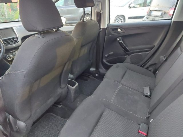 PEUGEOT 208 usata 9