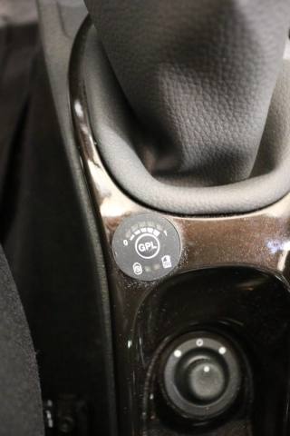 DACIA Duster usata 14