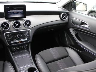 MERCEDES-BENZ GLA 200 usata, con Sistema di navigazione