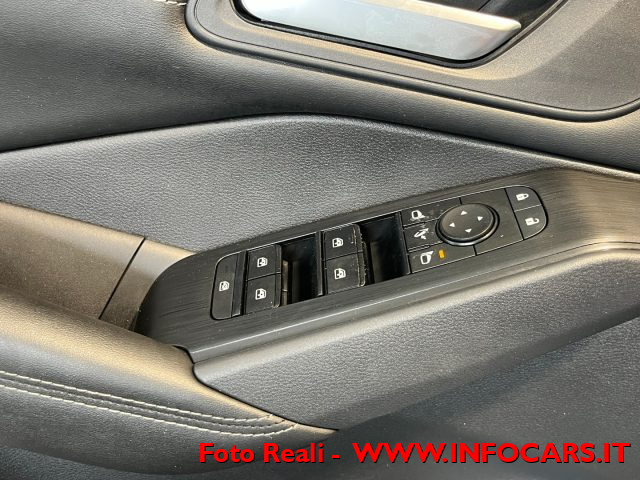 NISSAN Qashqai usata, con Bluetooth