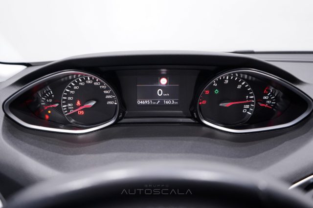 PEUGEOT 308 usata, con Sistema di navigazione