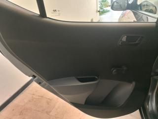 HYUNDAI i10 usata 19