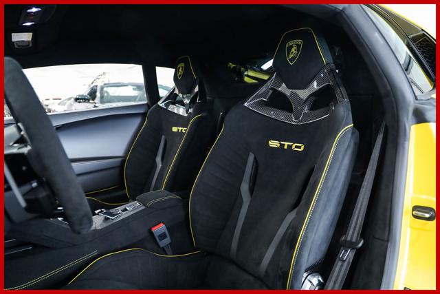 LAMBORGHINI Huracan usata 9