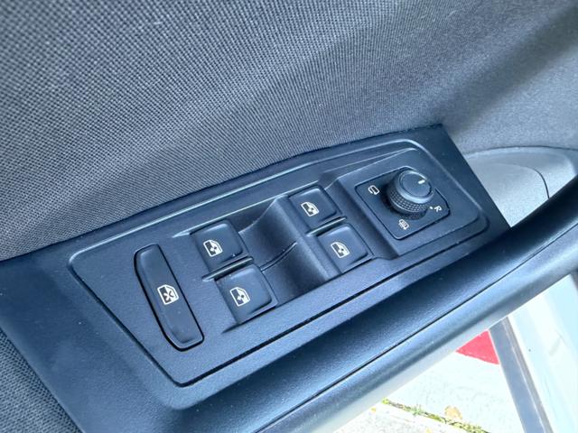 VOLKSWAGEN T-Roc usata, con Sensori di parcheggio anteriori