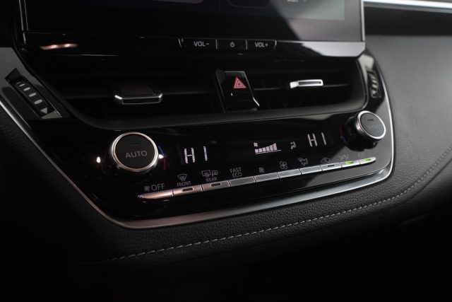 TOYOTA Corolla usata 11