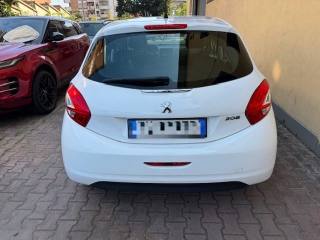 PEUGEOT 208 usata, con Alzacristalli elettrici