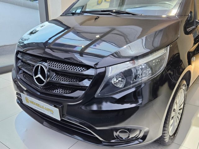 MERCEDES-BENZ Vito usata, con Airbag laterali