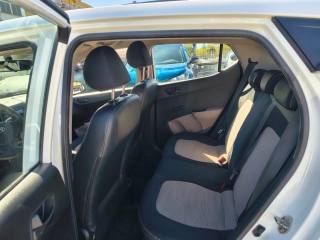 HYUNDAI i10 usata, con Controllo automatico clima